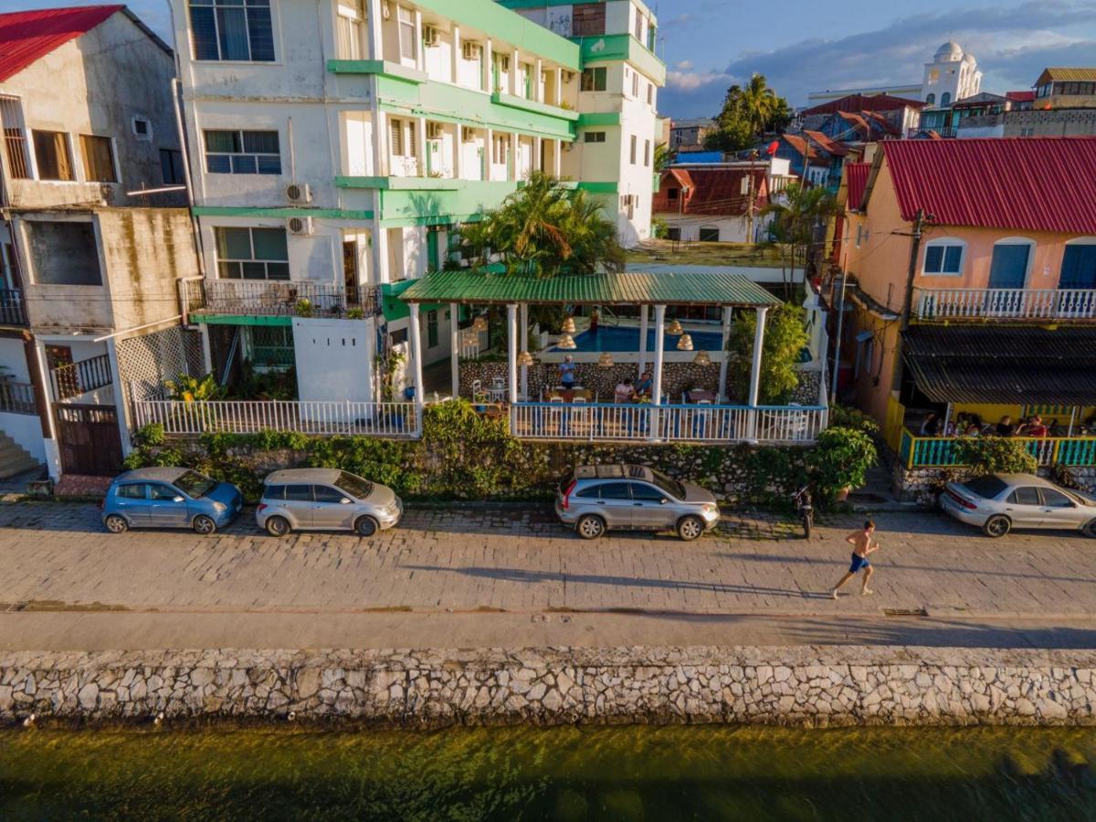 Hotel Sabana Flores Kültér fotó